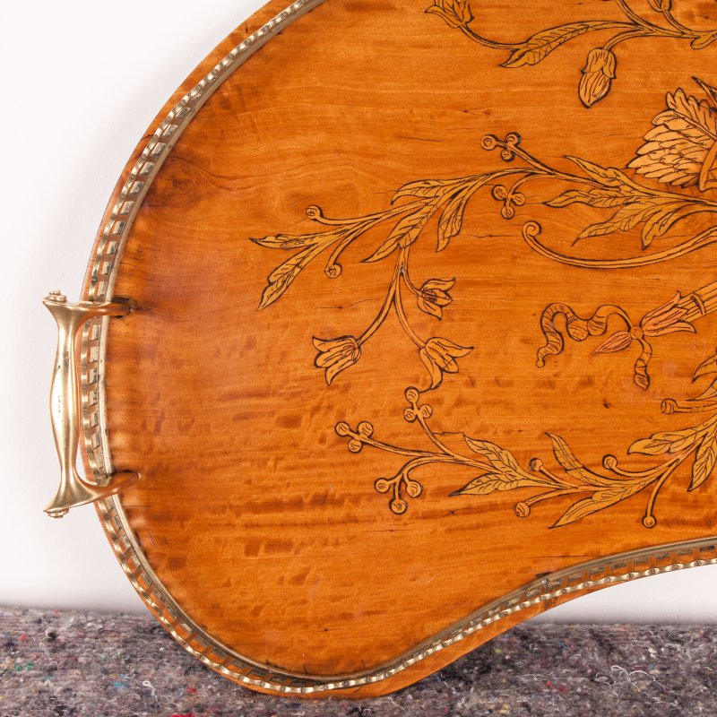 Highly Decorative Inlaid Satinwood Kidney Shaped Tray - Image 9