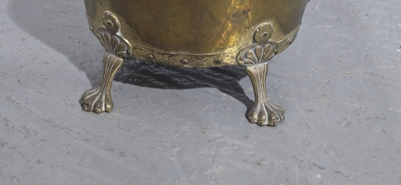 Very Good Brass Log Bin - Image 2
