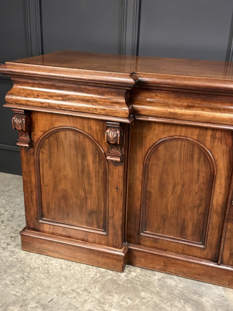 Victorian Mahogany 4 Door Sideboard - Image 8
