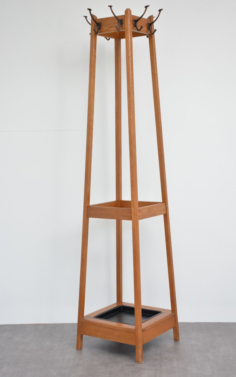 Mid-Century Modern Oak Coat Stand with Integrated Umbrella Holders and Drip Tray - Image 3