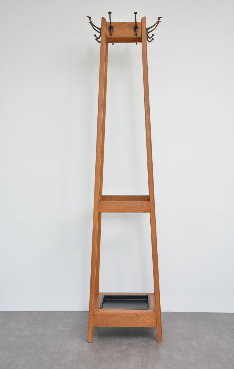 Mid-Century Modern Oak Coat Stand with Integrated Umbrella Holders and Drip Tray - Image 5