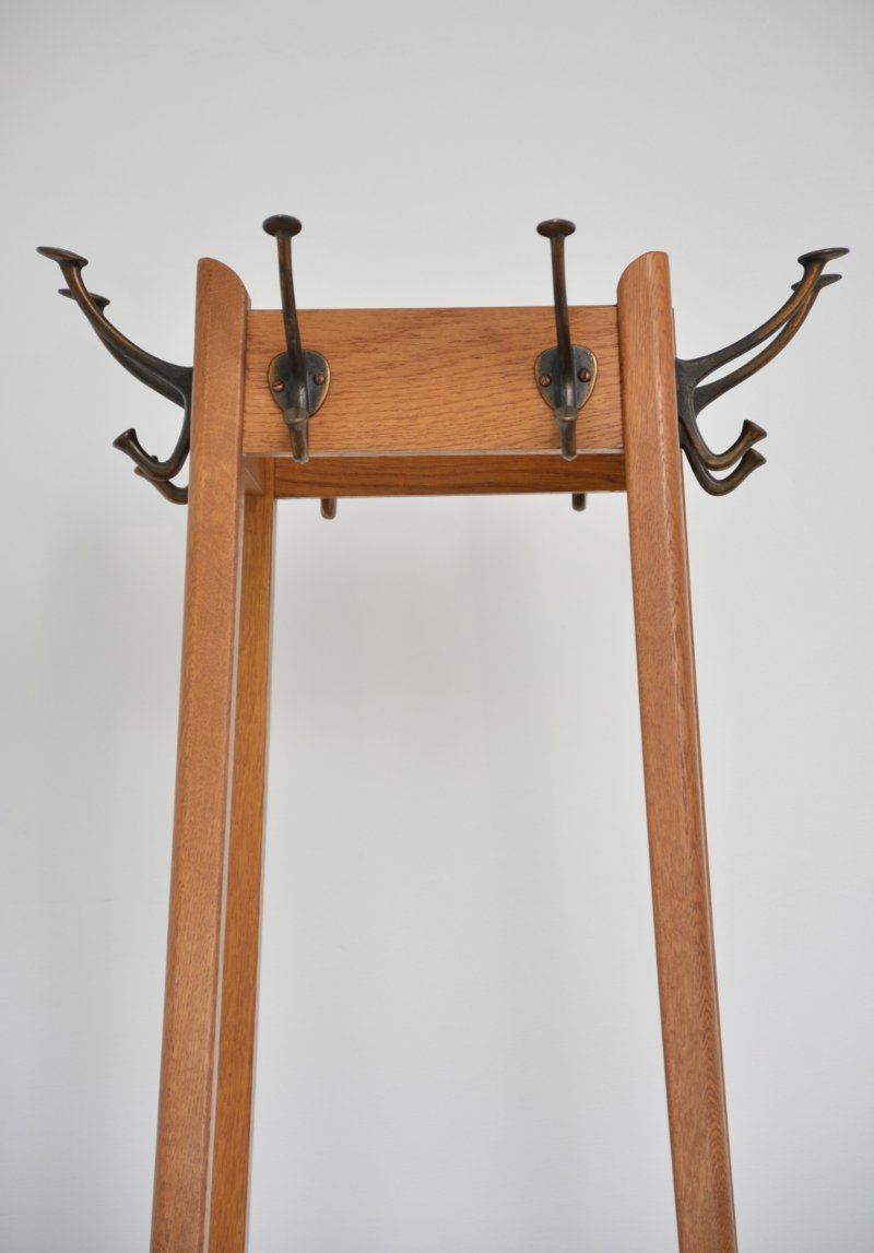 Mid-Century Modern Oak Coat Stand with Integrated Umbrella Holders and Drip Tray - Image 7