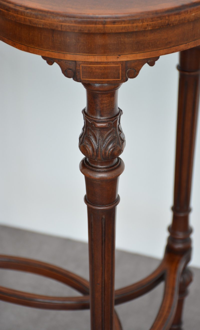 Exhibition Quality Edwardian Inlaid Mahogany Kidney Shaped Side Table - Image 10