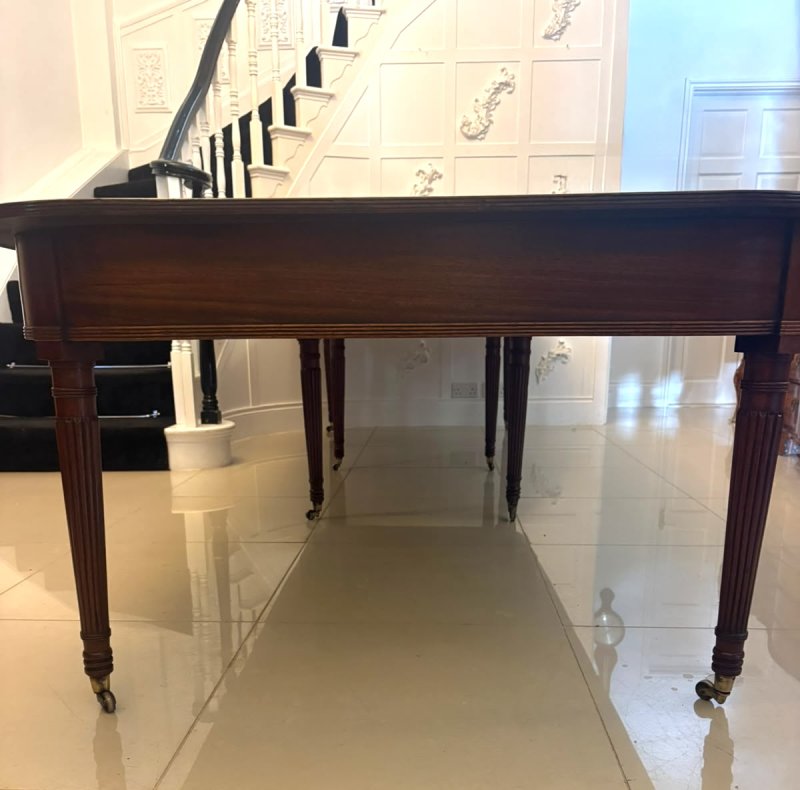 Antique Regency 14 Seater Extending Dining Table Figured Mahogany with 8 Reeded Legs - Image 16
