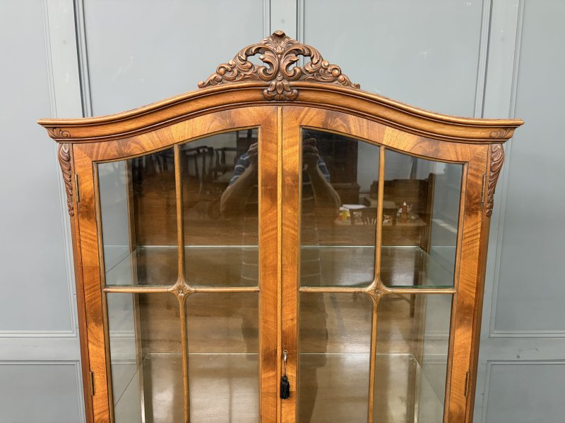 Queen Anne Style Display Cabinet by Maple & Co. - Image 7