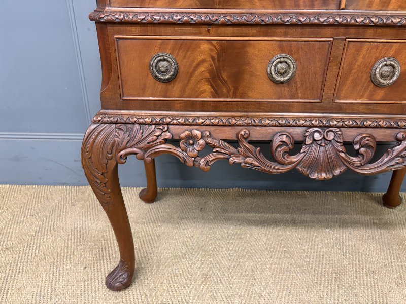 Queen Anne Style Display Cabinet by Maple & Co. - Image 11