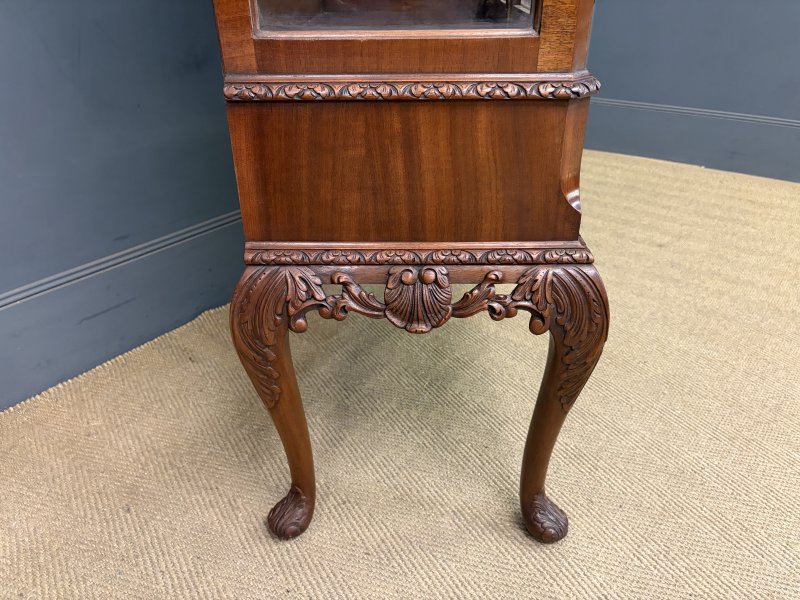 Queen Anne Style Display Cabinet by Maple & Co. - Image 19