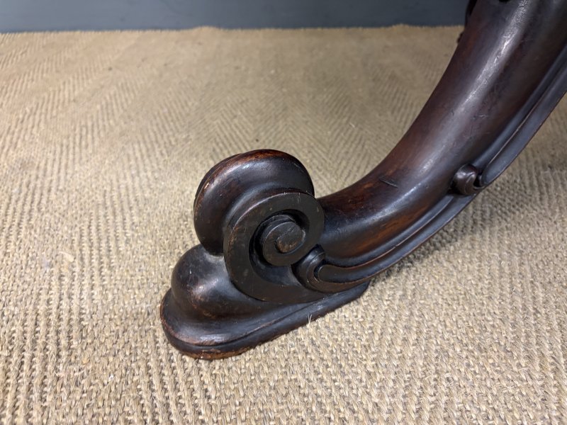 Victorian Rosewood Loo Table - Image 10