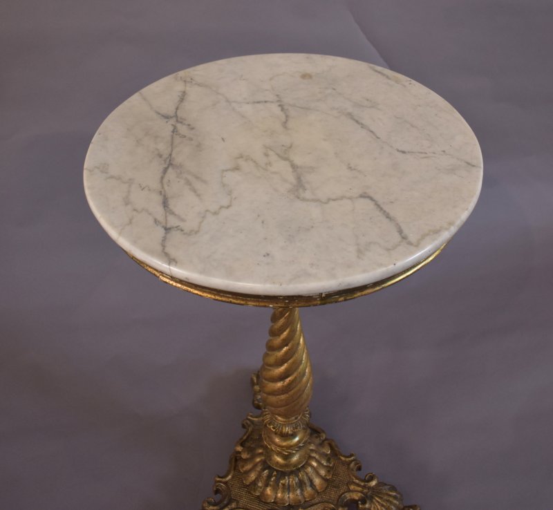Gilt tri-pod table - Image 2