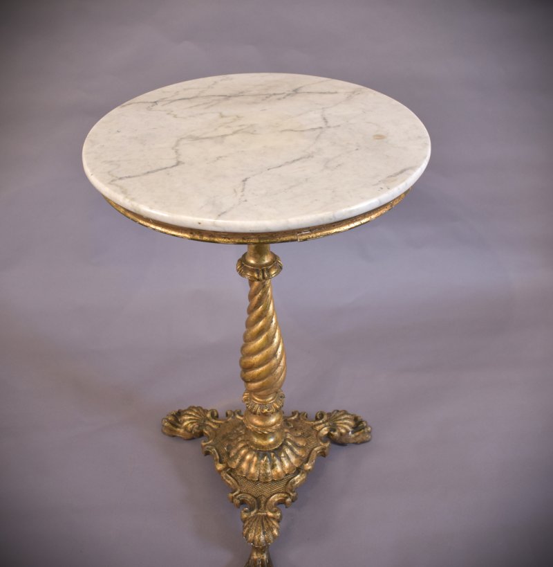 Gilt tri-pod table - Image 4