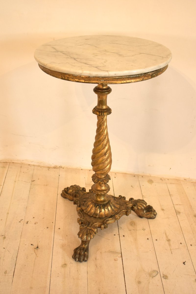 Gilt tri-pod table - Image 9