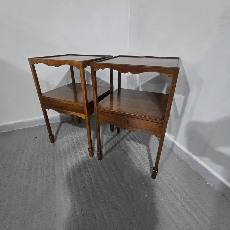 Pair Georgian Mahogany Bedside Lamp Tables - Image 6