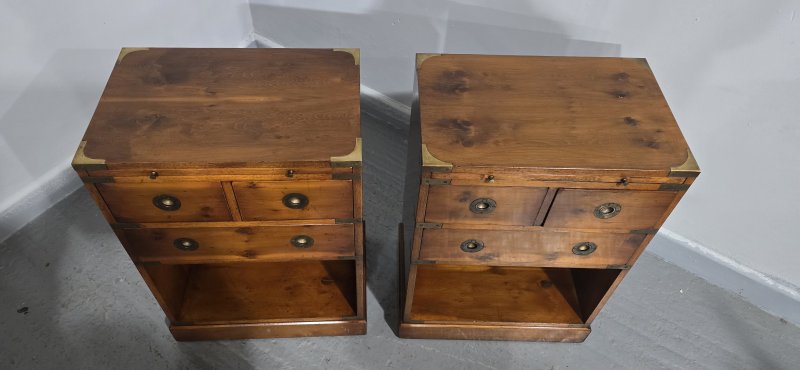 Superb Pair Yew Campaign Bedside Lamp Tables - Image 9