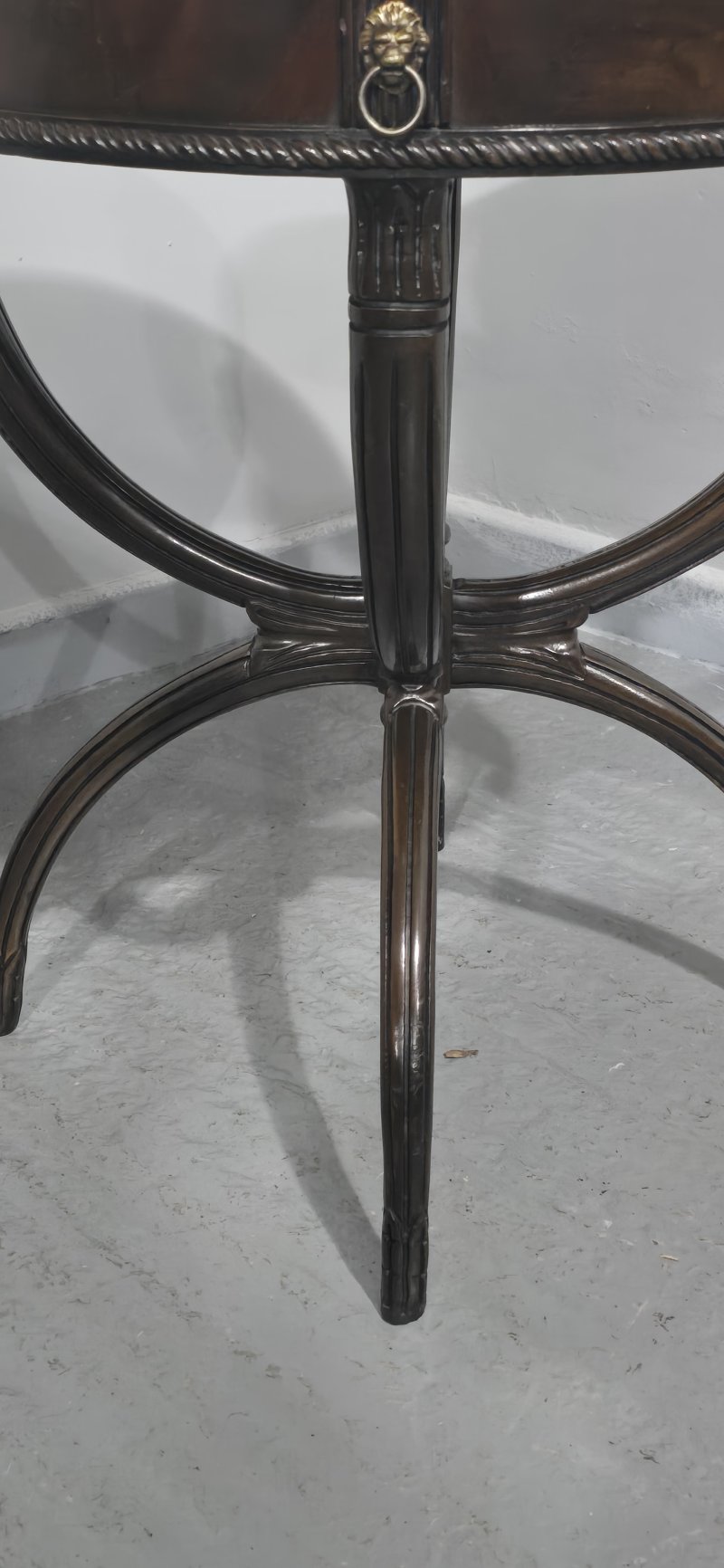 Very Good Mahogany Occasional Centre Table - Image 3