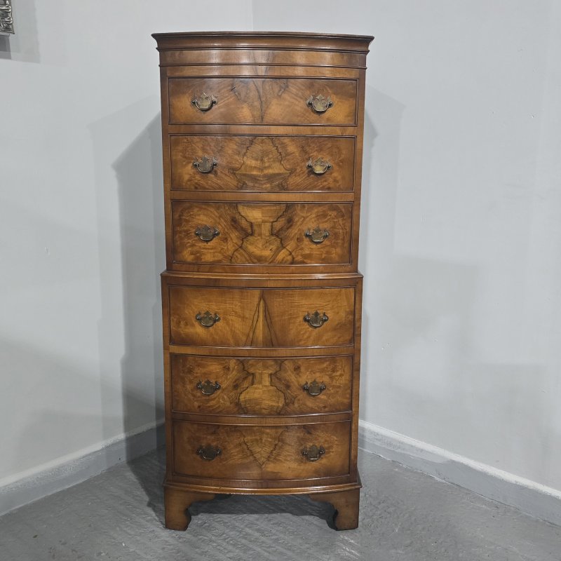 Small Sized Burr Walnut Queen Anne Chest on Chest of Drawers - Image 6