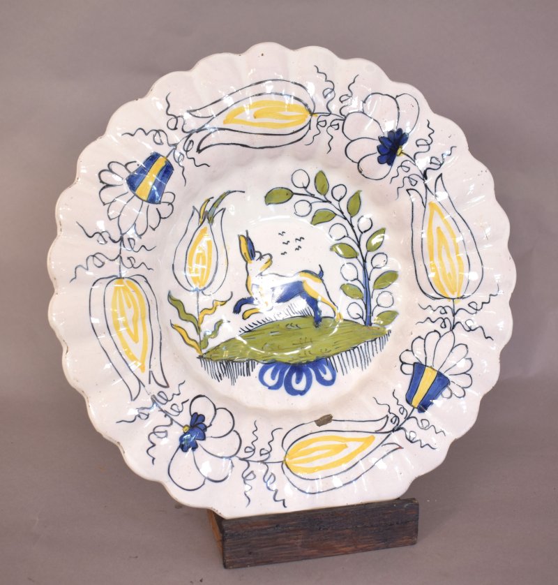 Delft charger plate
