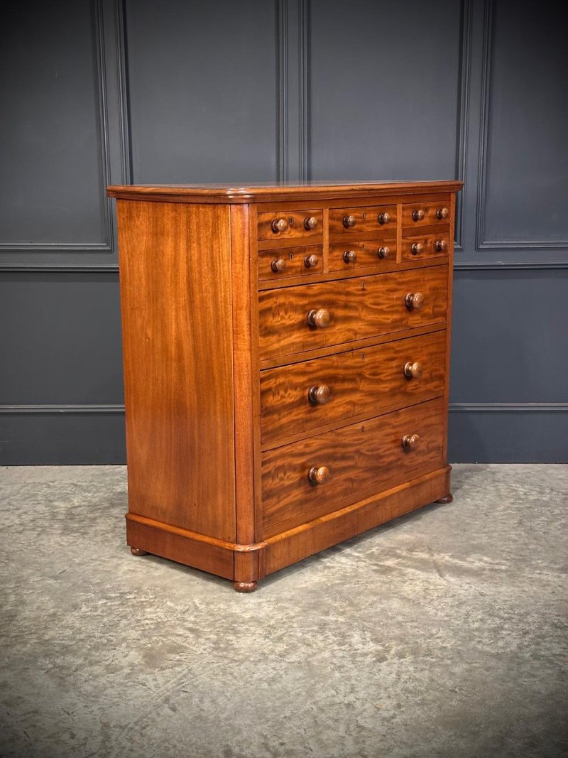 Victorian Mahogany Chest of Drawers
