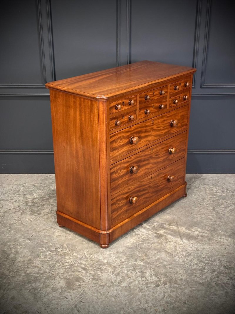 Victorian Mahogany Chest of Drawers - Image 9