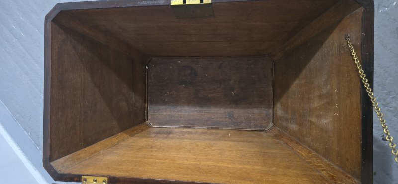 Inlaid Mahogany Wine Cooler by Edwards and Roberts - Image 12