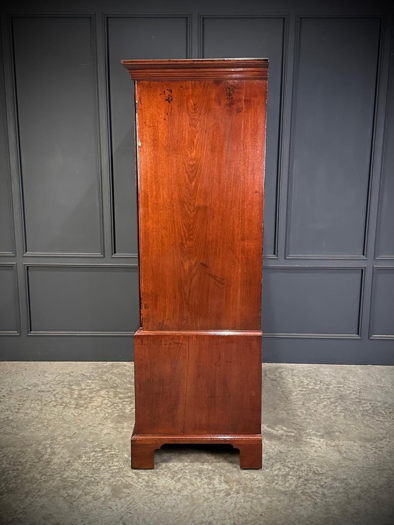 Georgian Mahogany Gentlemans Wardrobe - Image 5
