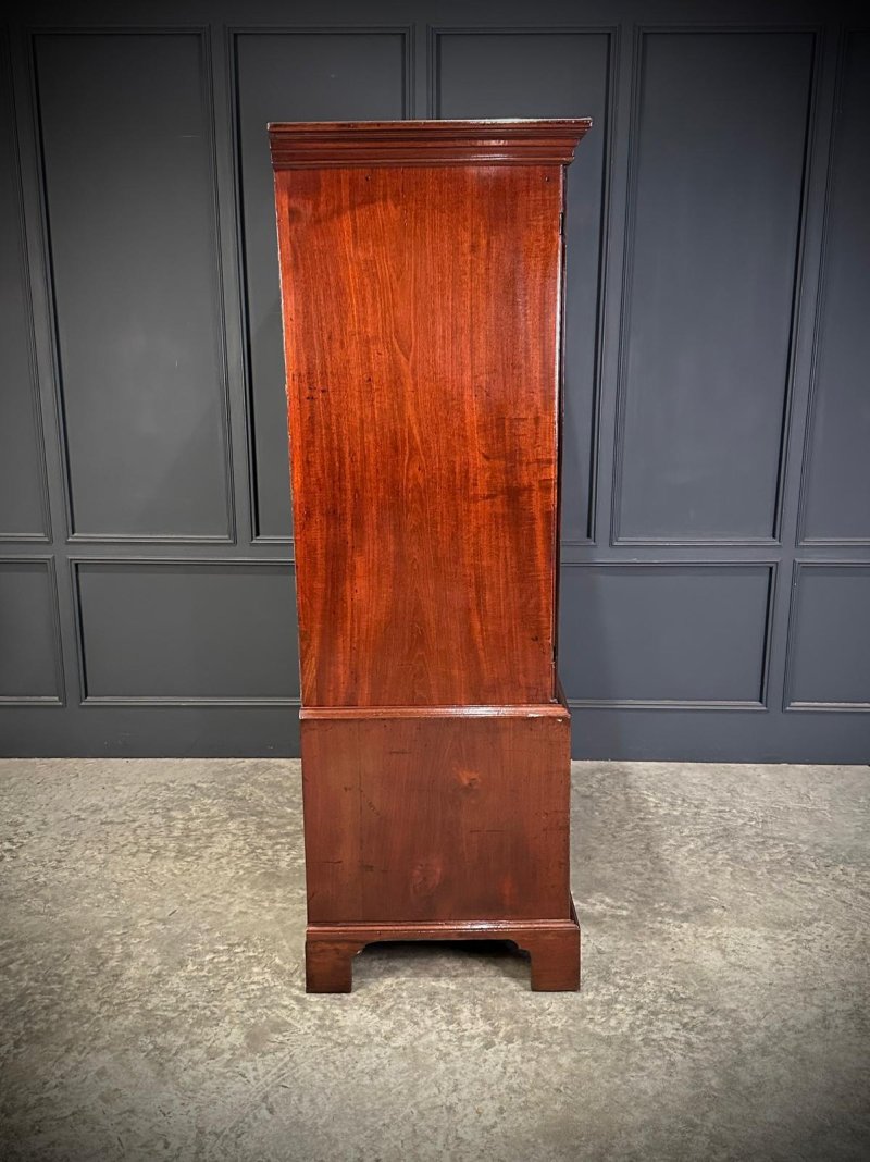 Georgian Mahogany Gentlemans Wardrobe - Image 7