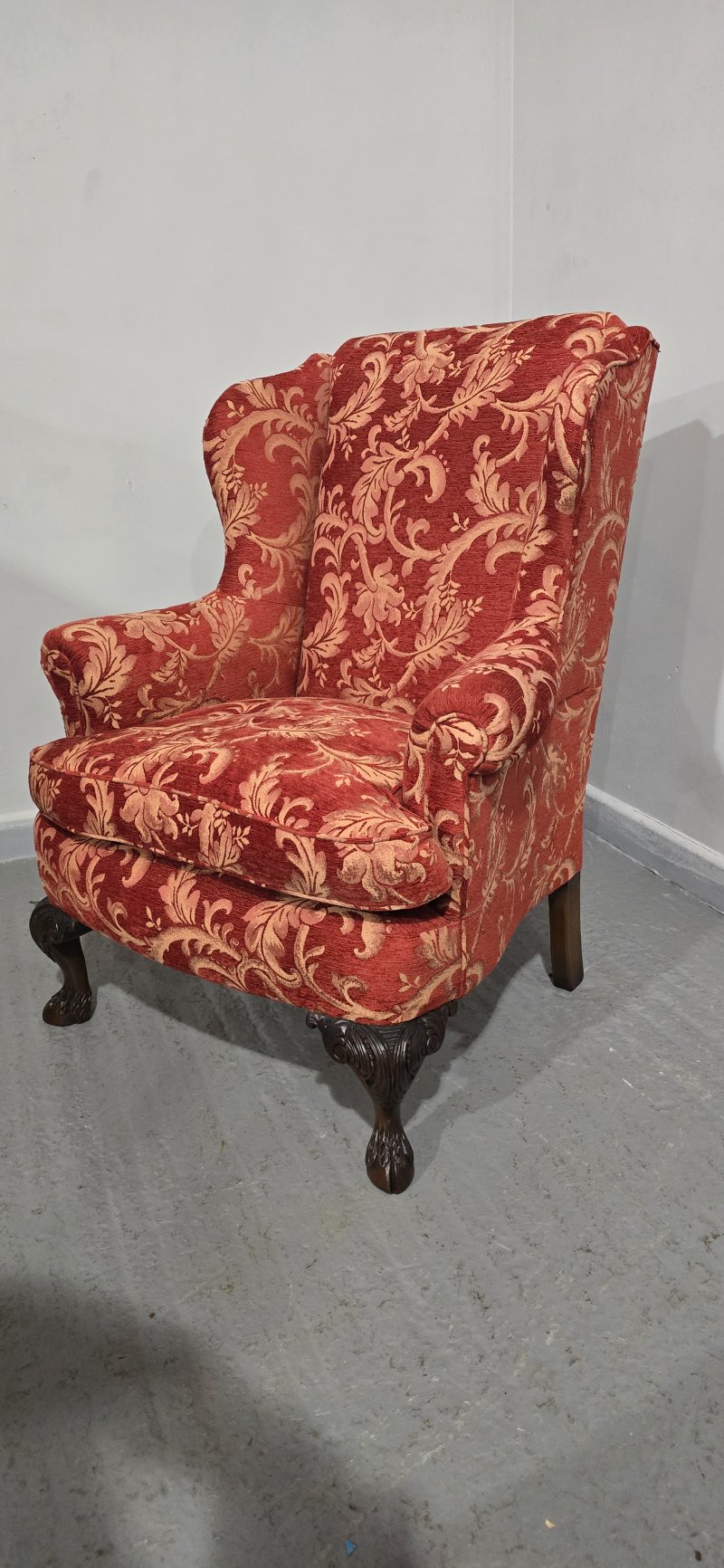 Super Wing Backed Mahogany Chair - Image 9