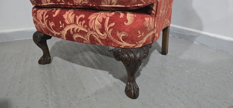 Super Wing Backed Mahogany Chair - Image 12