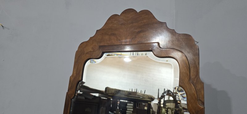 Queen Anne Burr Walnut Cheval Mirror - Image 4