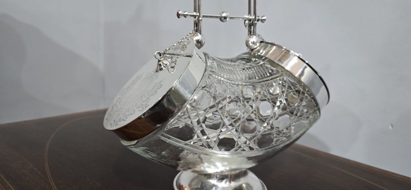 Fine Hobnail Cut Edwardian Biscuit Barrel - Image 5