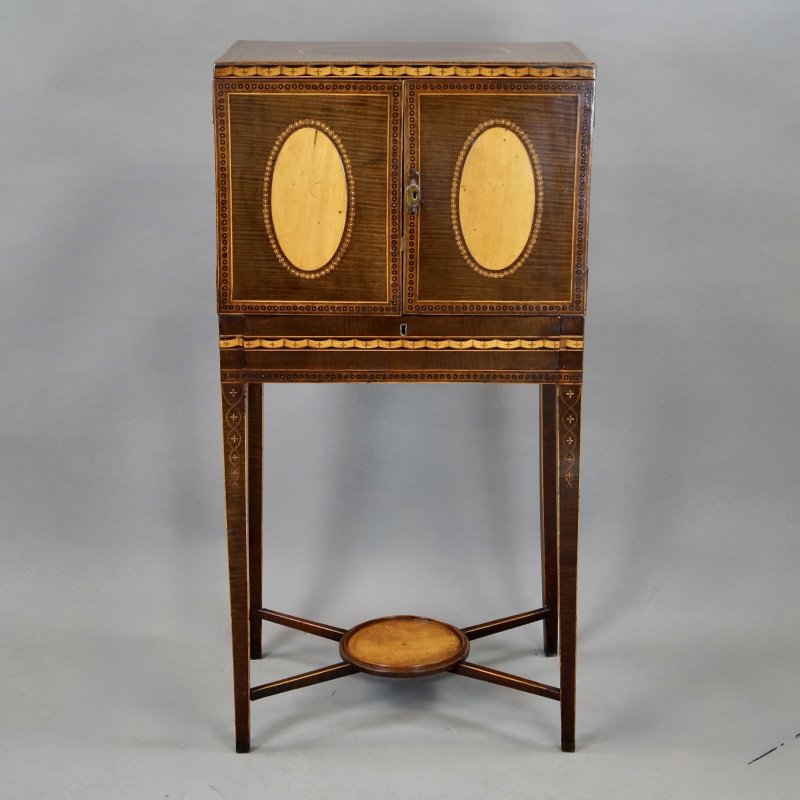 A Fine Sheraton Period Harewood & Inlaid Cabinet On Stand - Image 2