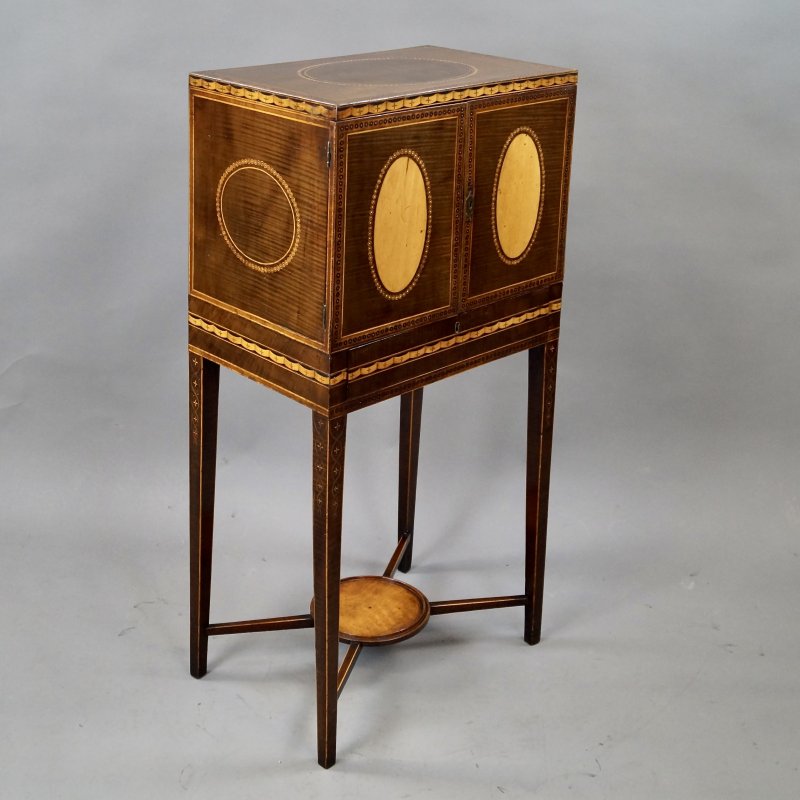 A Fine Sheraton Period Harewood & Inlaid Cabinet On Stand - Image 3