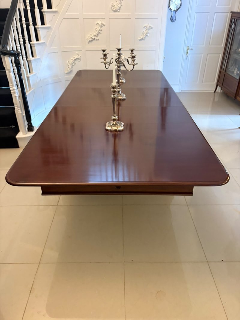Antique William IV Figured Mahogany 14 Seater Extending Dining Table - Image 6