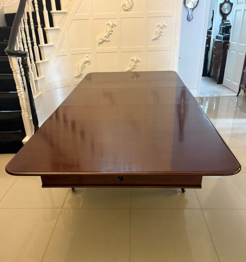 Antique William IV Figured Mahogany 14 Seater Extending Dining Table - Image 2