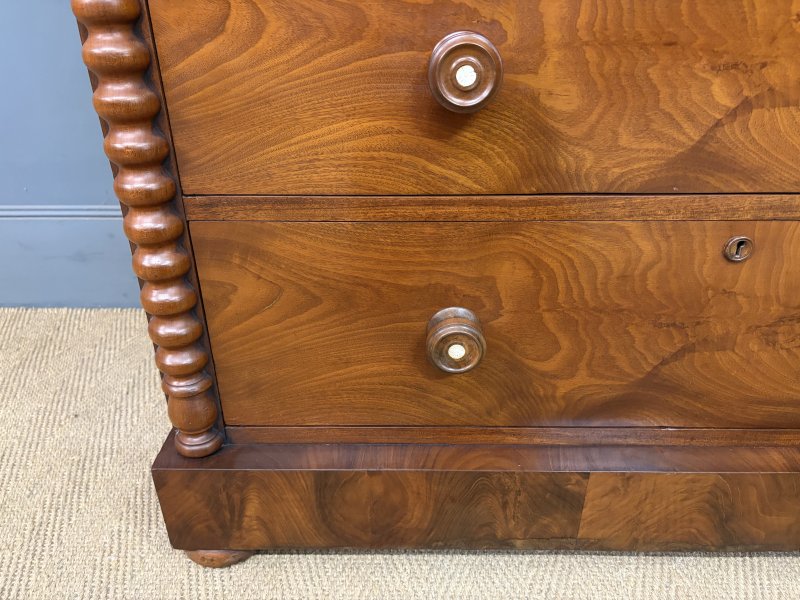 Victorian Mahogany Chest of Drawers - Image 10