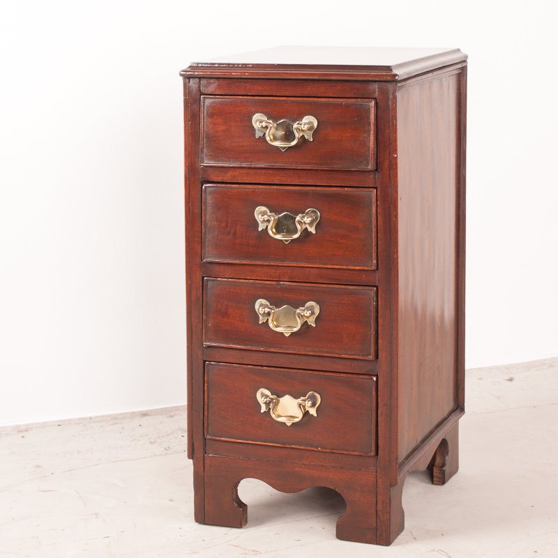 Small Mahogany Trinket Storage Chest of Drawers
