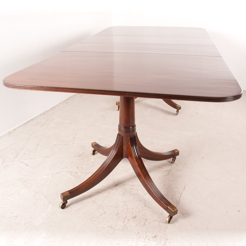 Regency Style Twin Pillar Dining Table With Two Leaves - Image 4