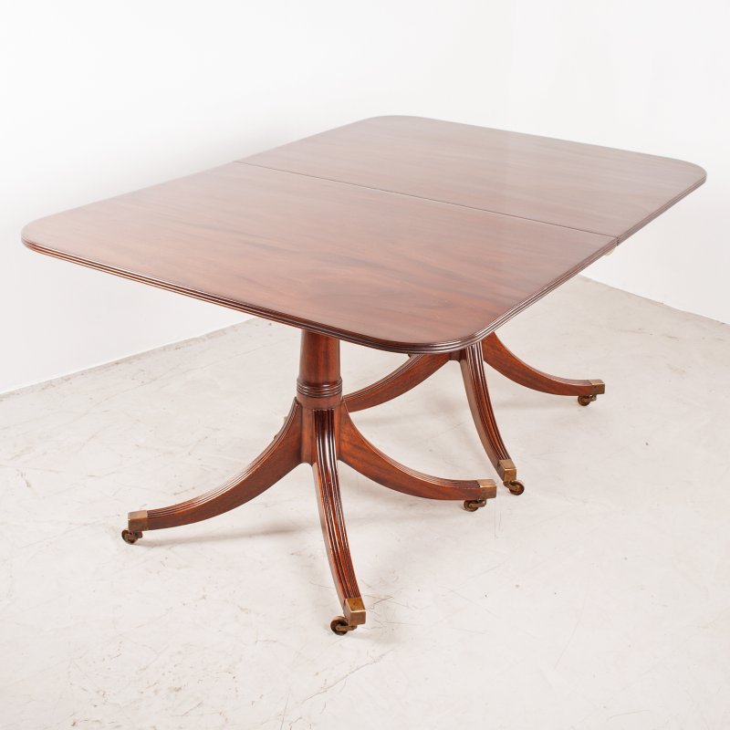 Regency Style Twin Pillar Dining Table With Two Leaves - Image 9