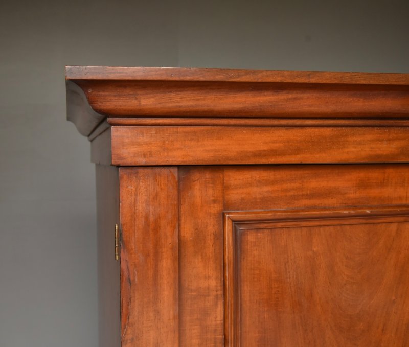 Victorian Double Wardrobe - Image 3