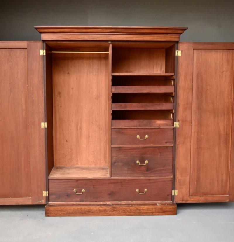 Victorian Double Wardrobe - Image 2