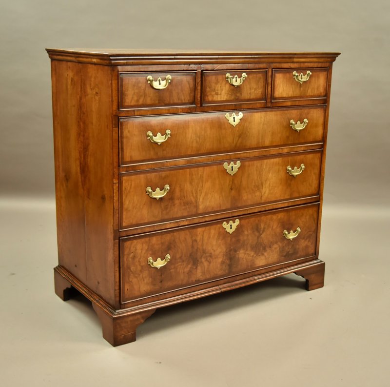 18th Century Walnut Chest of Drawers