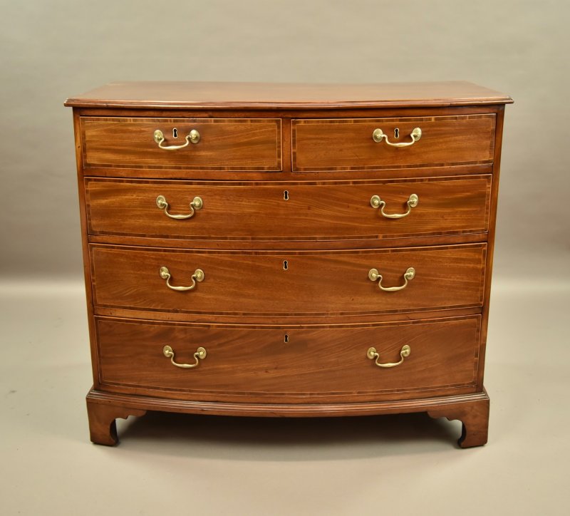 Large 19th Century Mahogany Bowfront Chest of Drawers - Image 2