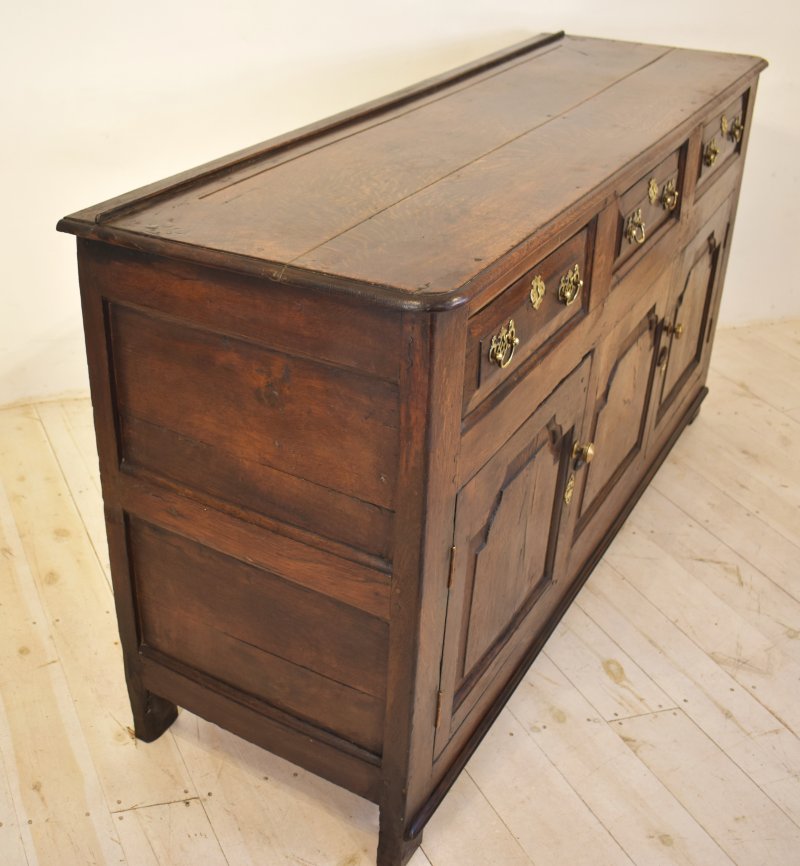 Dresser base in oak - Image 5