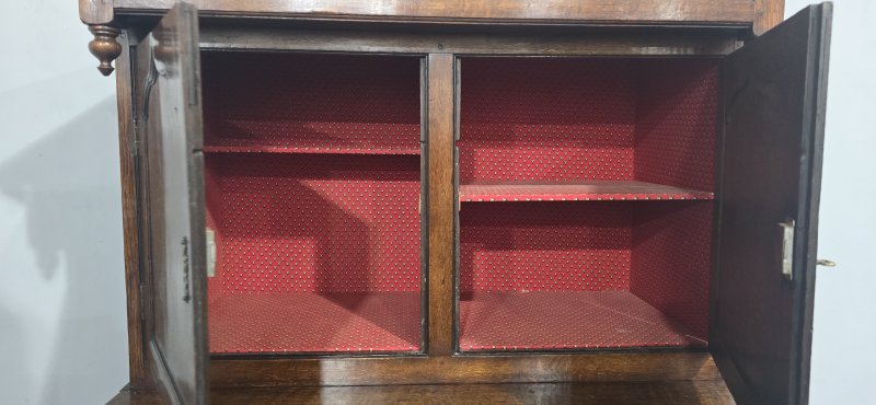 Super Oak Georgian Court Cupboard - Image 11