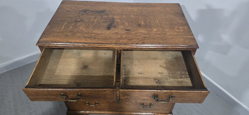 Georgian Oak Chest of Drawers - Image 11