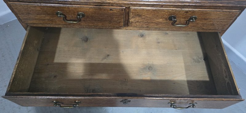 Georgian Oak Chest of Drawers - Image 13