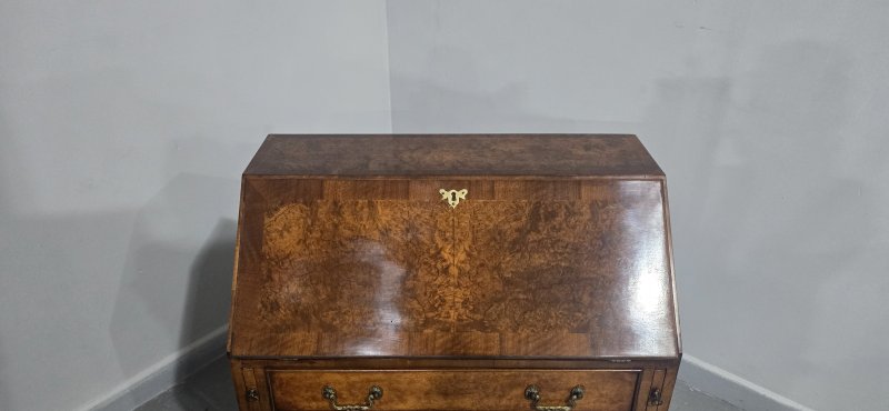 Super Burr Walnut Queen Anne Bureau - Image 7