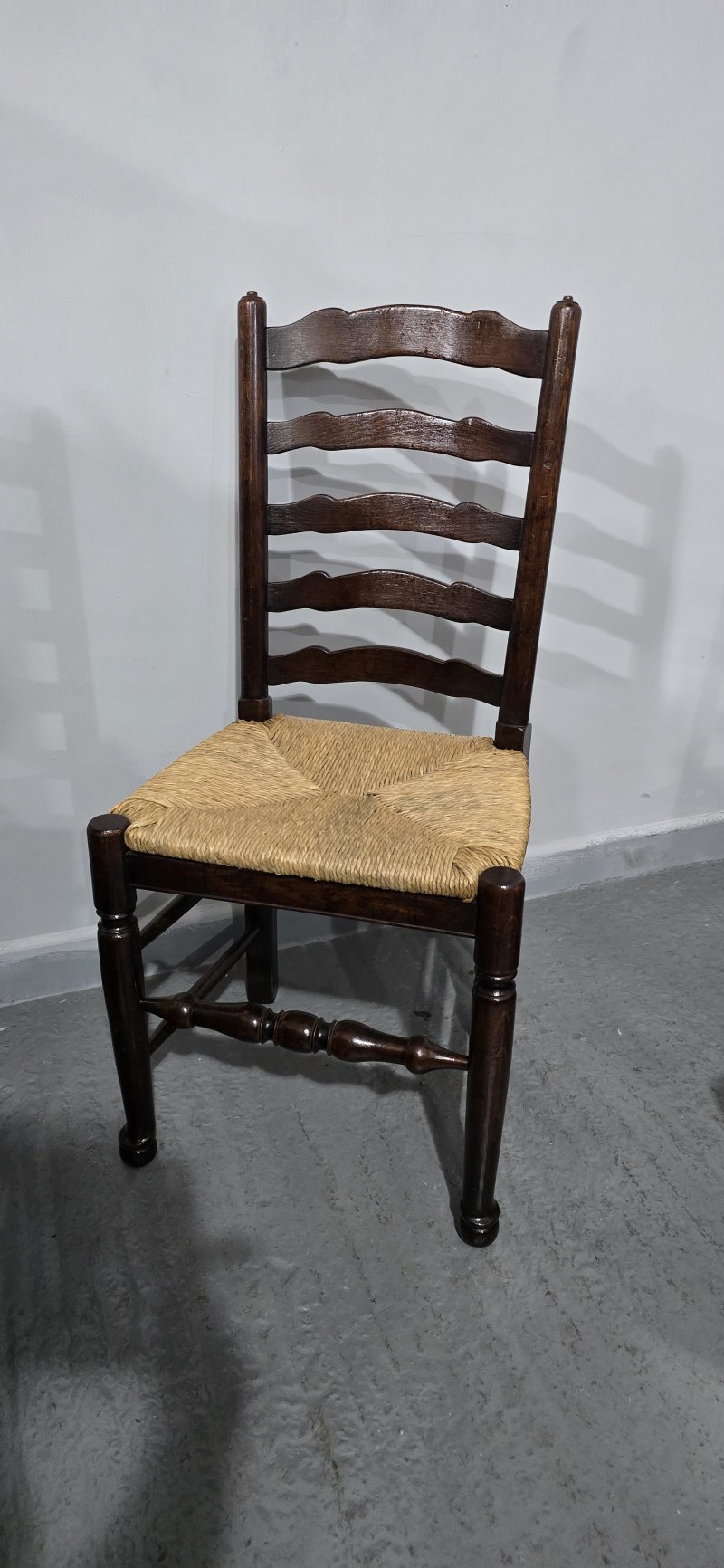 Good Set Eight Oak Ladder Backed Dining Chairs - Image 3