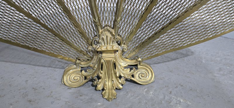 Victorian Peacock Fire Screen - Image 10