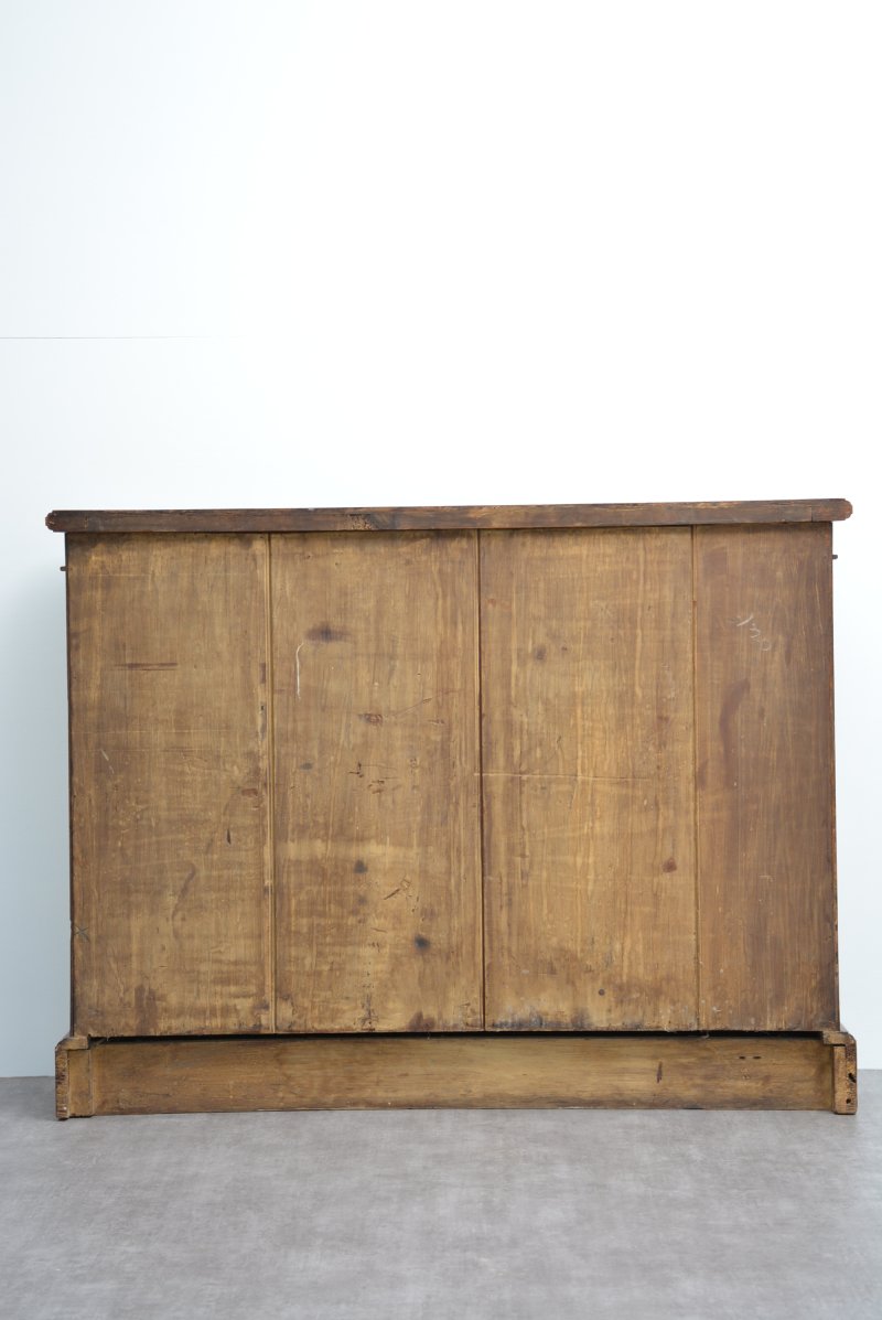 Unusually Low English Late Victorian Solid Oak Open Bookcase - Image 15