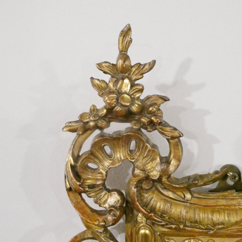 French 19th Century Gilt Wall Mirror in the Louis XVI Style - Image 5
